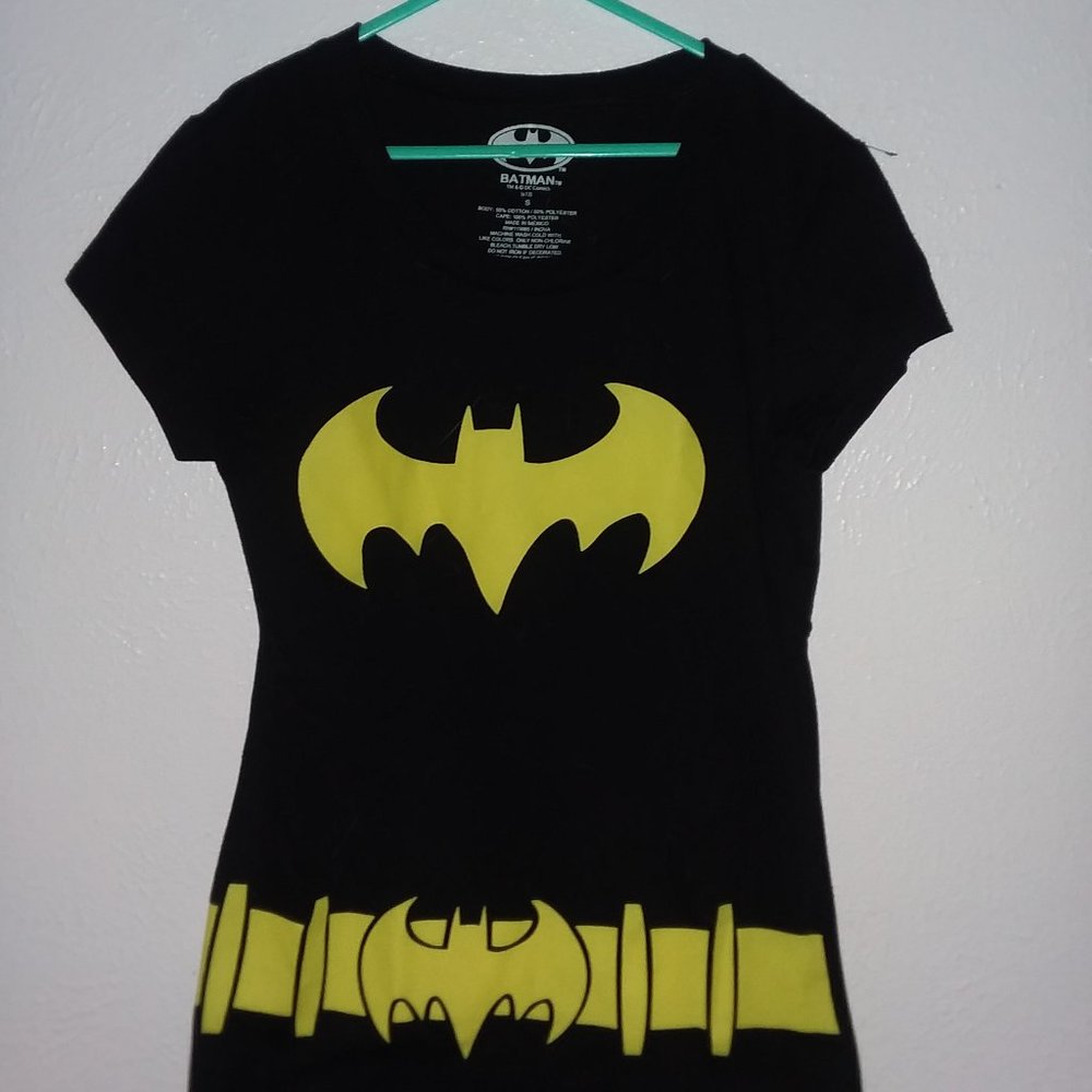 Batman tee with cape
